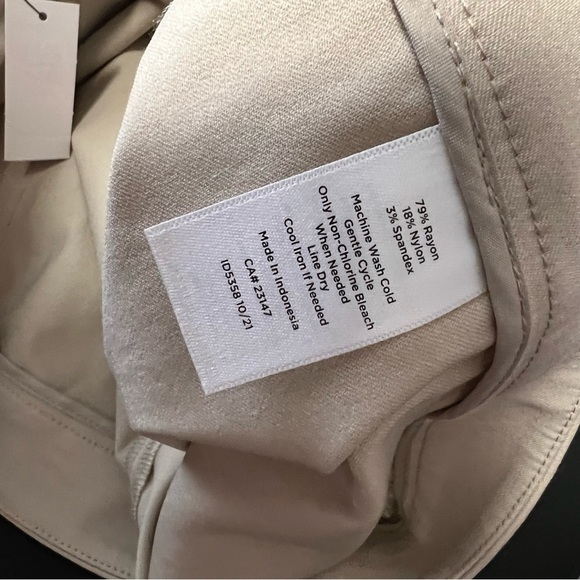 Talbots Pants Women Size 16 Petite Chatham Crop Capri Beige Tan Khaki B4 - Picture 10 of 12
